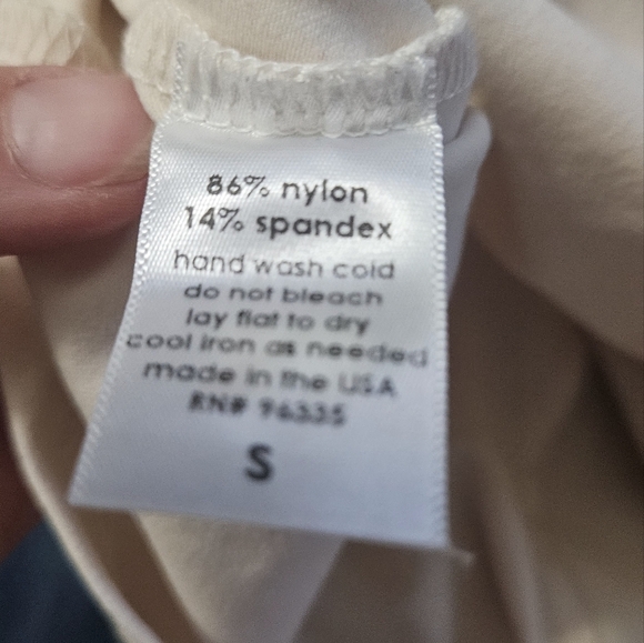 SUSANA MONACO 16" Strapless Dress With
Ruffle Detail in Blanched
Almond. SIZE SM - Picture 9 of 12